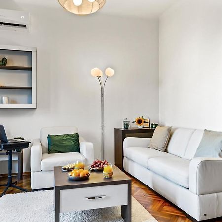 City Vibes Apartment บูคาเรสต์ ภายนอก รูปภาพ