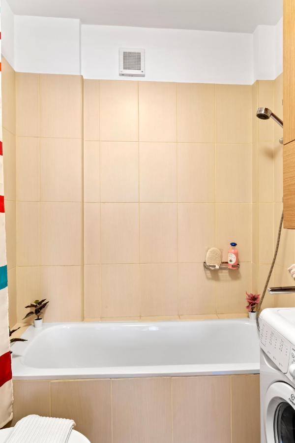City Vibes Apartment บูคาเรสต์ ภายนอก รูปภาพ