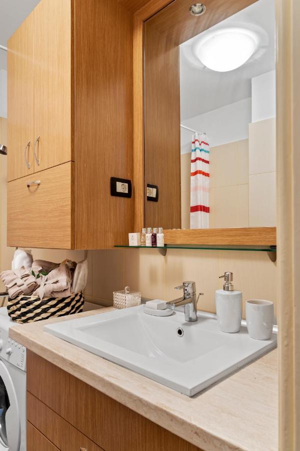 City Vibes Apartment บูคาเรสต์ ภายนอก รูปภาพ